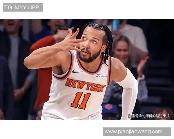 布伦森送出助攻 罗宾逊跟进单手扣篮