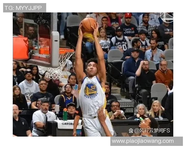 效仿巴特勒交易？美记爆勇士有意两位场均20+锋线，追5大中锋补强