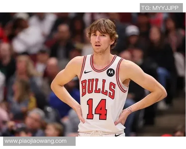 高效表现！布泽利斯首节投篮6中5，三分3投全中，砍下13分